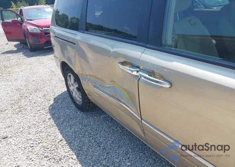 2007 Hyundai Entourage Gls/Limited/Se z USA, uszkodzony, nr VIN KNDMC233676038026